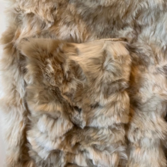 New w/o tags GORGEOUS NSF Faux Fur "Toni" Overcoat L - Picture 5 of 8